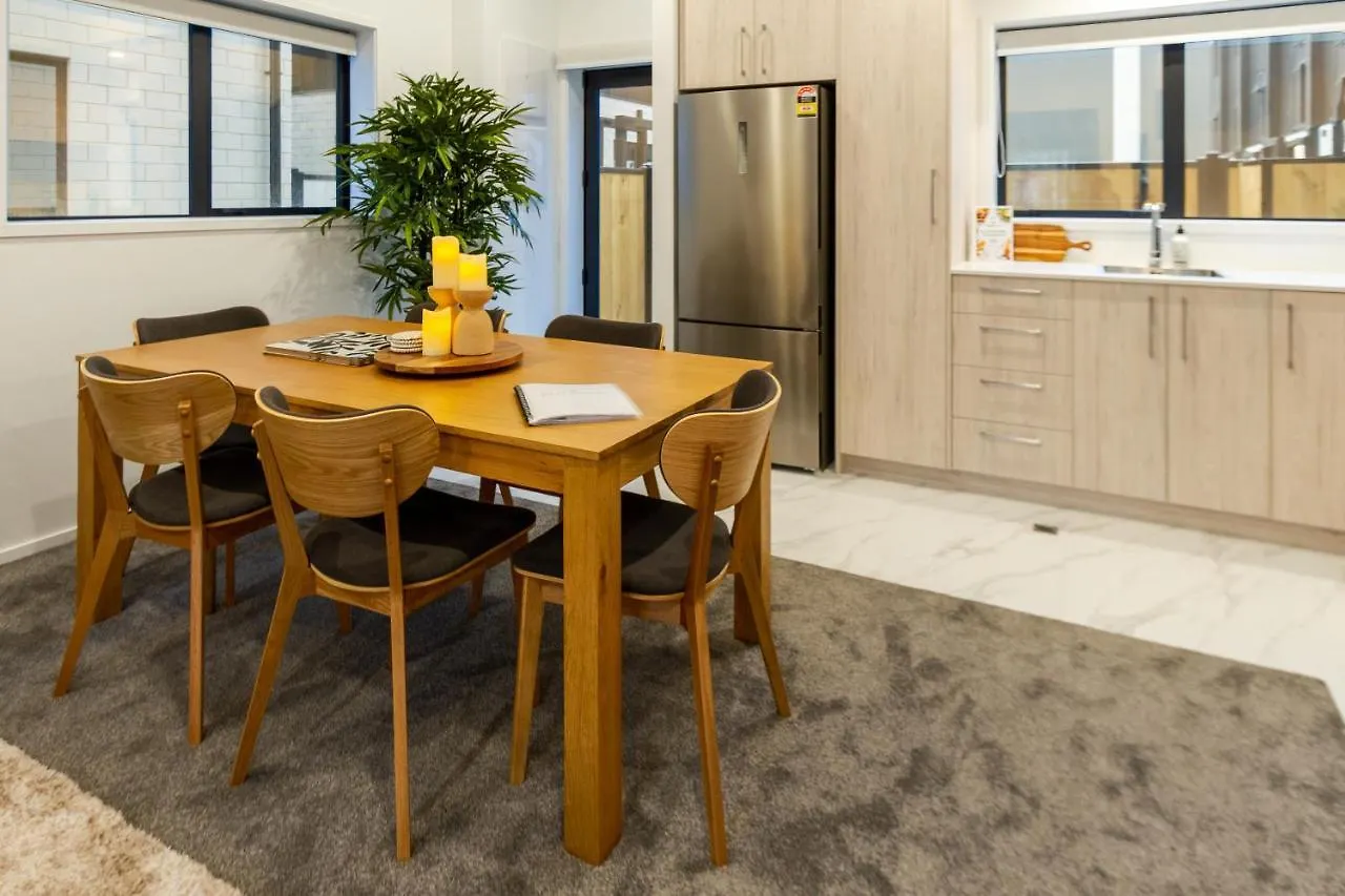 Daire 3 Bedroom 2 Bathroom Hagley Parkside Perch Christchurch